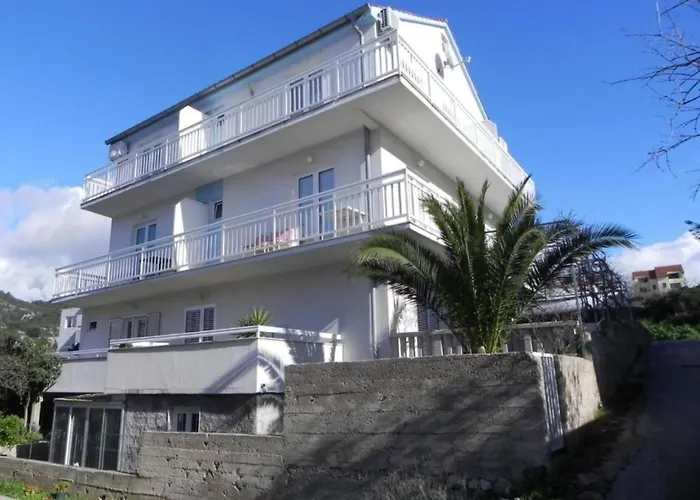 Appartement Trogrli - Two-bedroom With Balcony And Sea View *