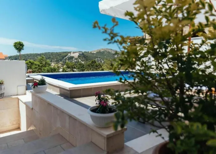 Trogrli - Two-bedroom With Balcony And Sea View * Hvar Town